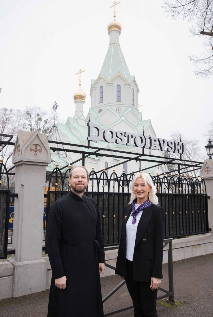 IMG 9125 Copy 688x1024